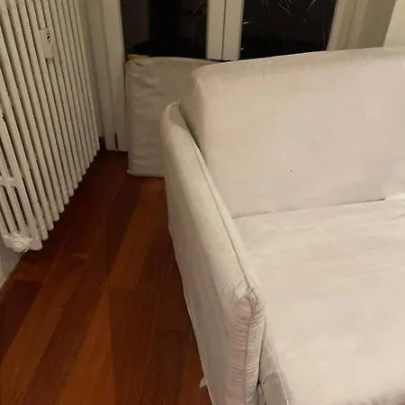 King Size Studio With Shared Bathroom